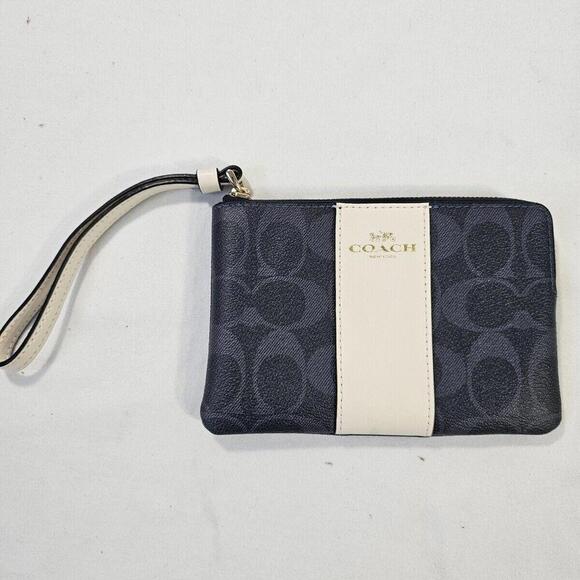 Coach Zip Denim Color Wristlet Wallet. Travel Vacation Night Out Bag - Picture 4 of 7